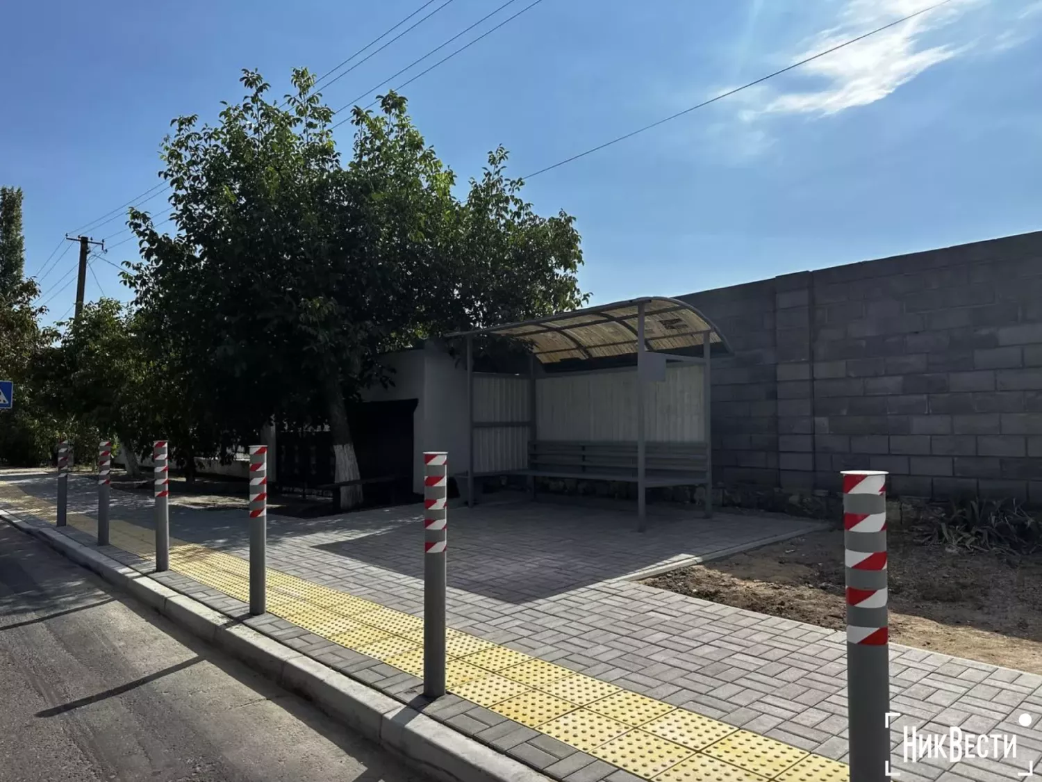 A bus stop in Matviivka was arranged for 200 thousand hryvnias, the photo of «MykVisti» is taken for illustration