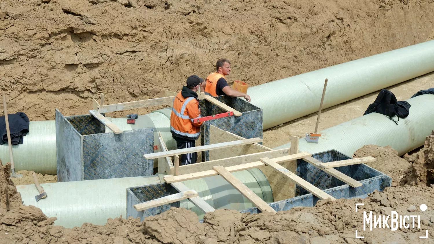 Процес будівництва нового водогону для Миколаєва, 22 травня 2025 рік, фото: Даріна Мельничук, «МикВісті»