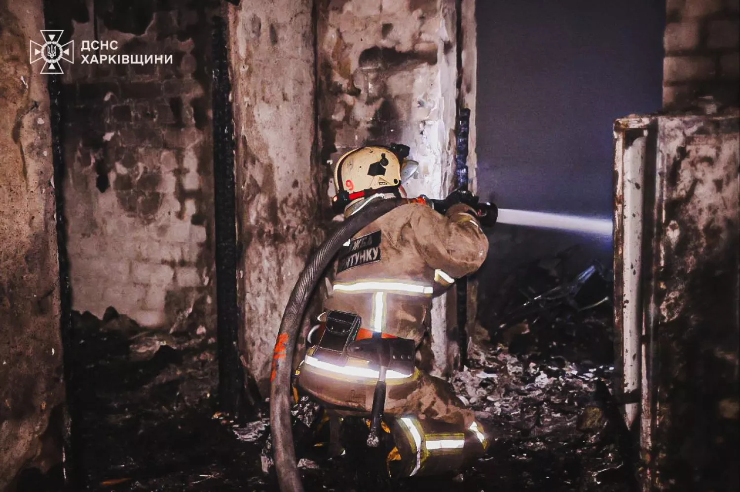Наслідки обстрілу Харкова 11 червня. Фото: ДСНС
